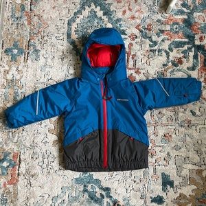 Patagonia jacket snow pile never worn